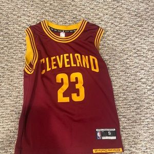 COPY - Gently Loved NBA Cleveland Cavs Jersey Labron James 23. Youth Small